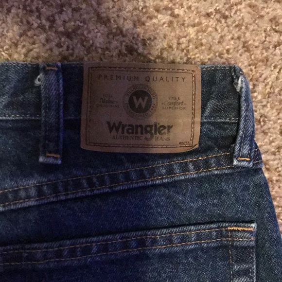 Blue jeans - Picture 2 of 2